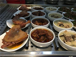 新鄉市牧野佳朋餐飲管理 專業食堂托管與品牌管理典范